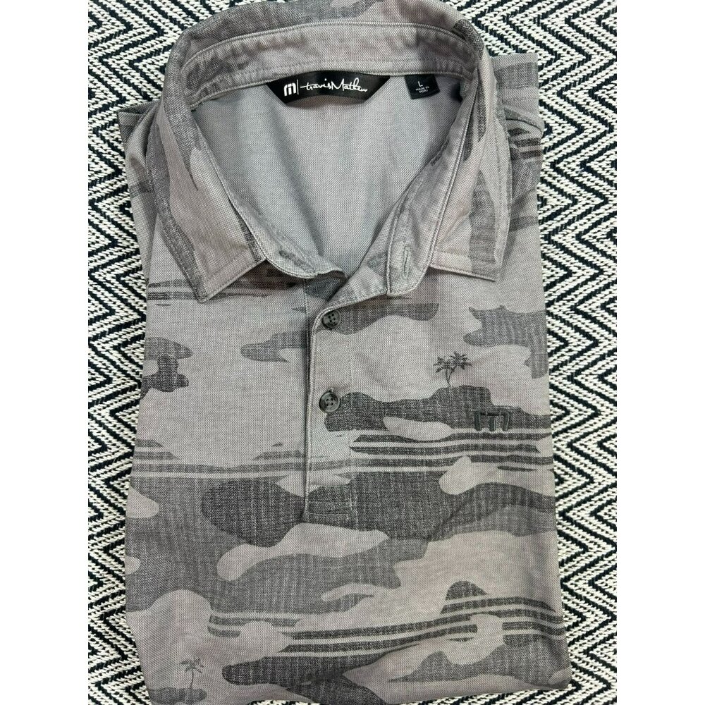 TravisMathew Men's Gray Camouflage Island Polo L Travis Mathew Golf Peru Short S